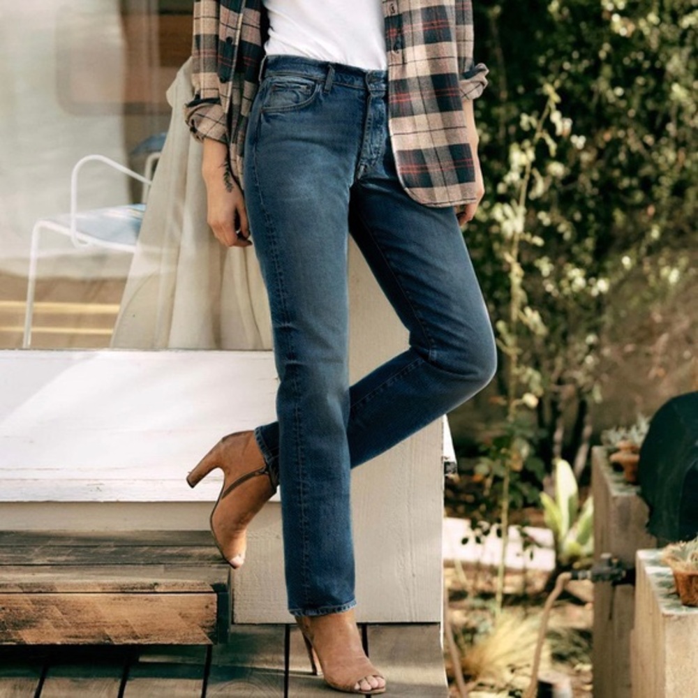 Imogene + Willie James Vintage Straight Leg Jean Medium / Dark Wash Size 26
